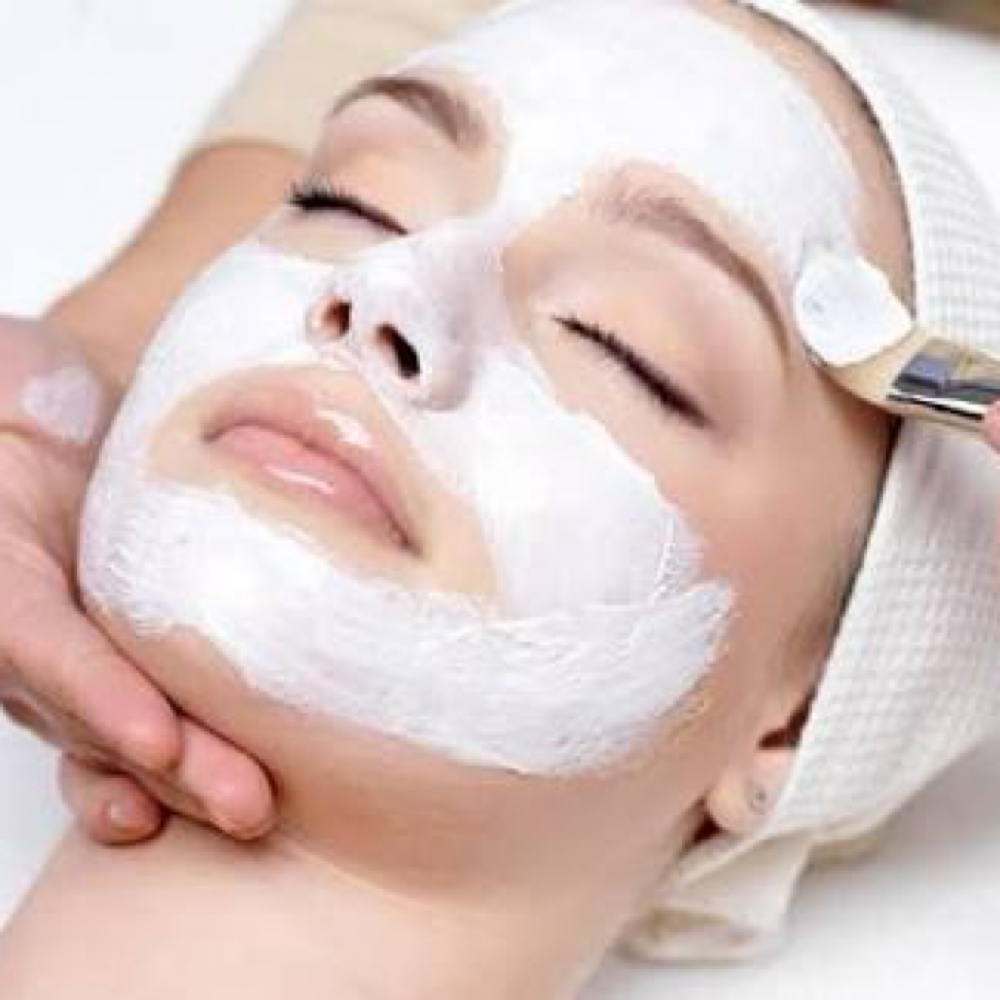 Mini Facial at Dream Salon in Eagle Point, OR
