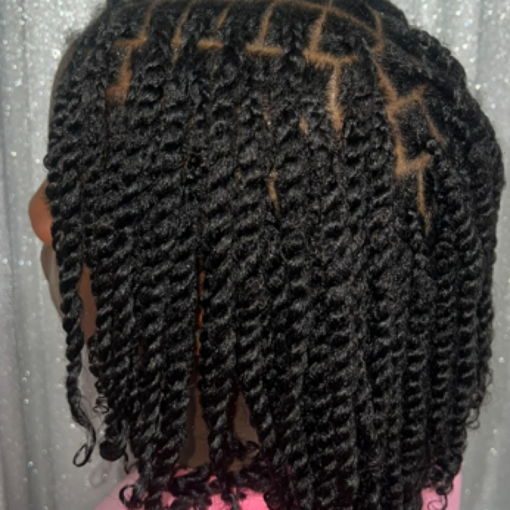 Mini Twist at So Glamorous Beauty in Van Nuys, CA