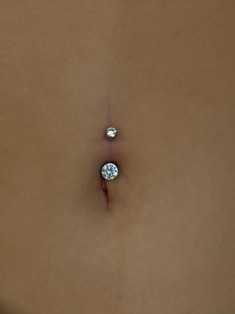 Navel | Upper or Lower