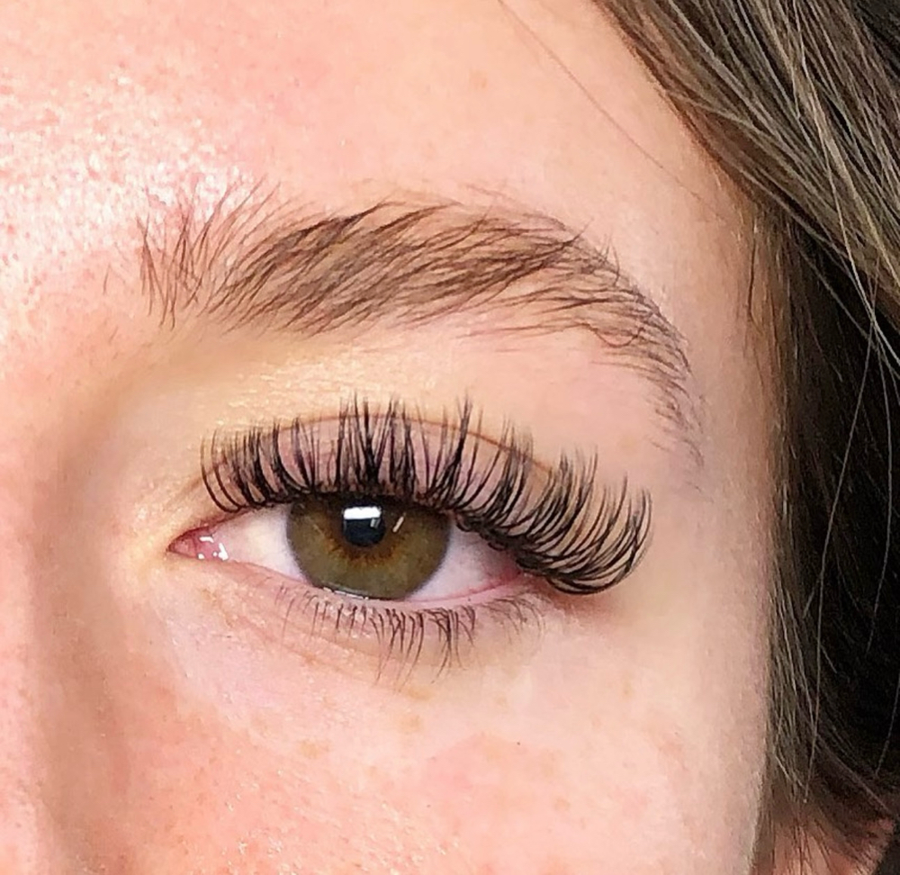 Classic Full Set Eyelash Extensions