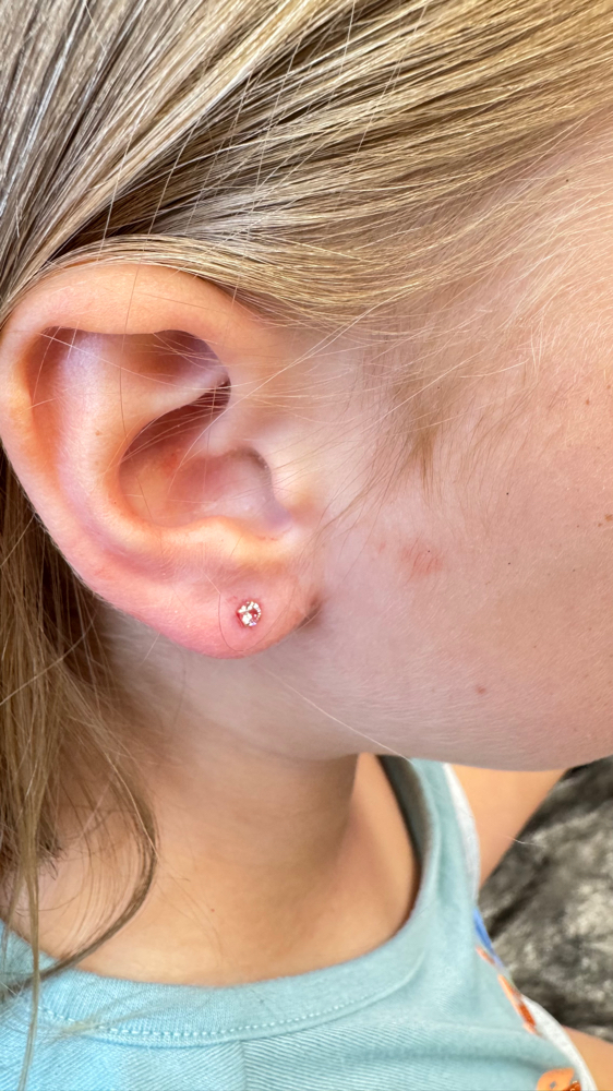 Standard Earlobe Piercing
