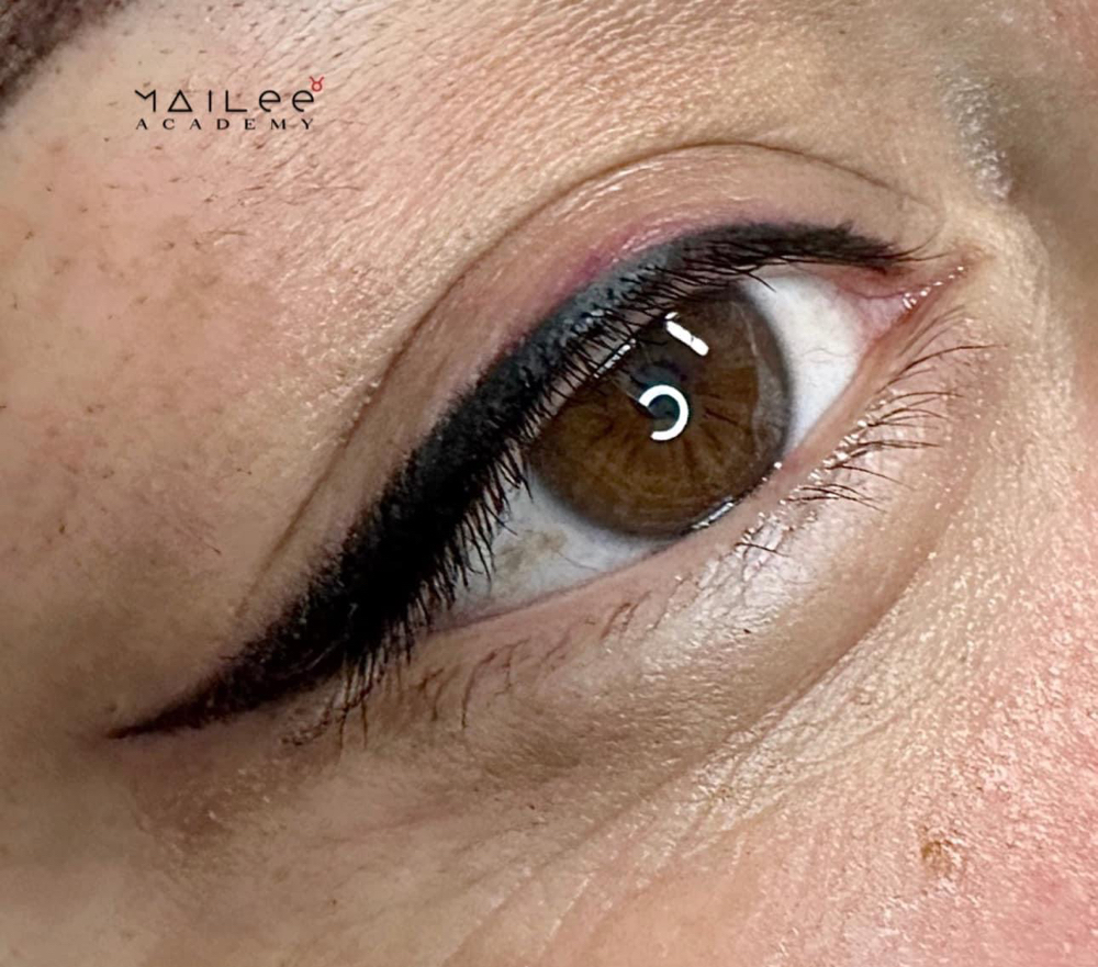 TOUCH UP EYELINER ( 4-8 WEEKS )