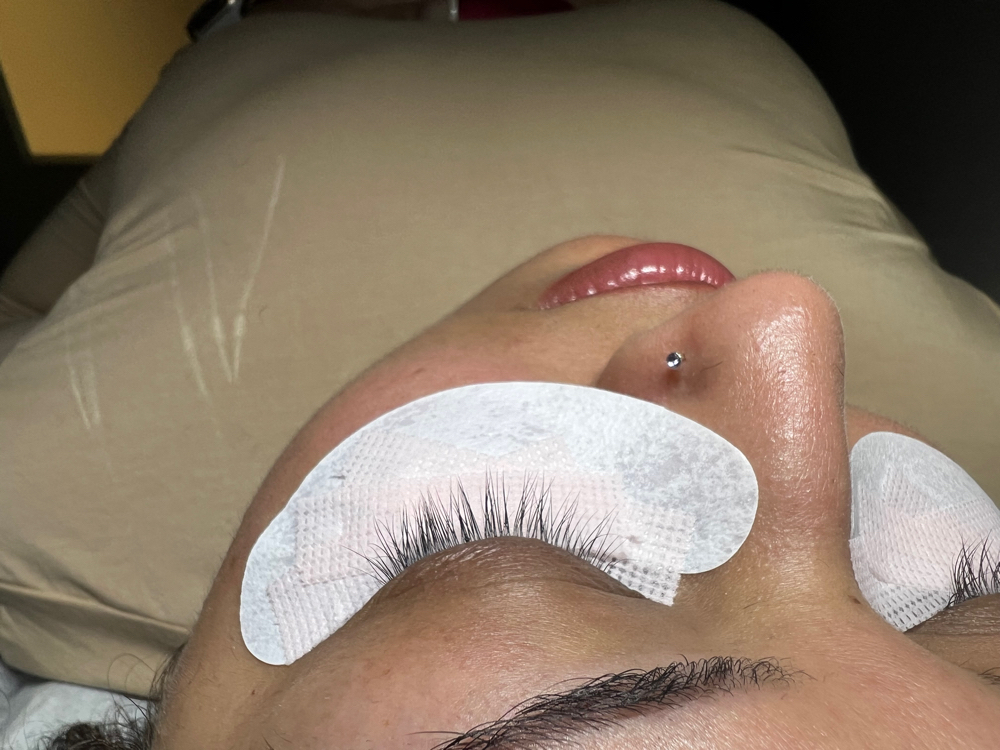 Lash Removal