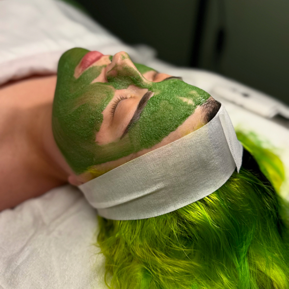 Elle's Signature 60 Facial at elle's esthetics in Galesburg, IL