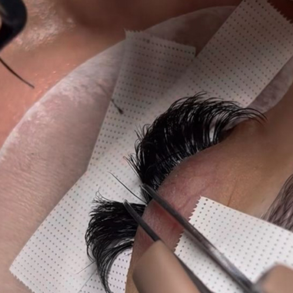 Lash Fill at Lashes By Nelli in Dodge City, KS