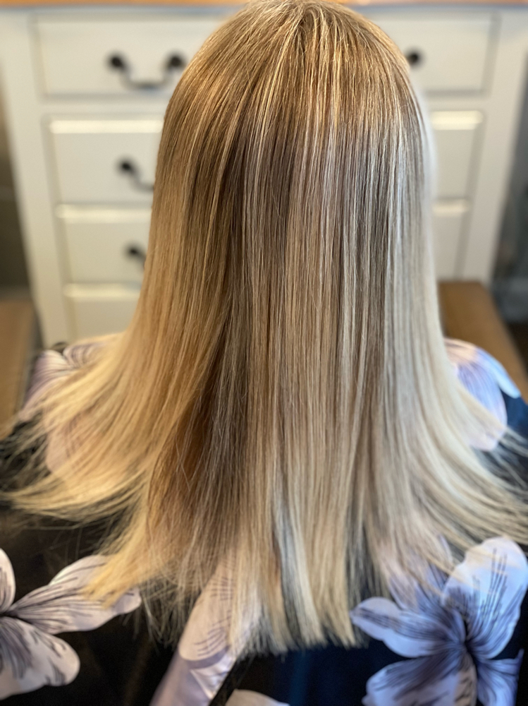 Woman Lowlights at Tammy Killen @ BronzeBabe in Chapmanville, WV