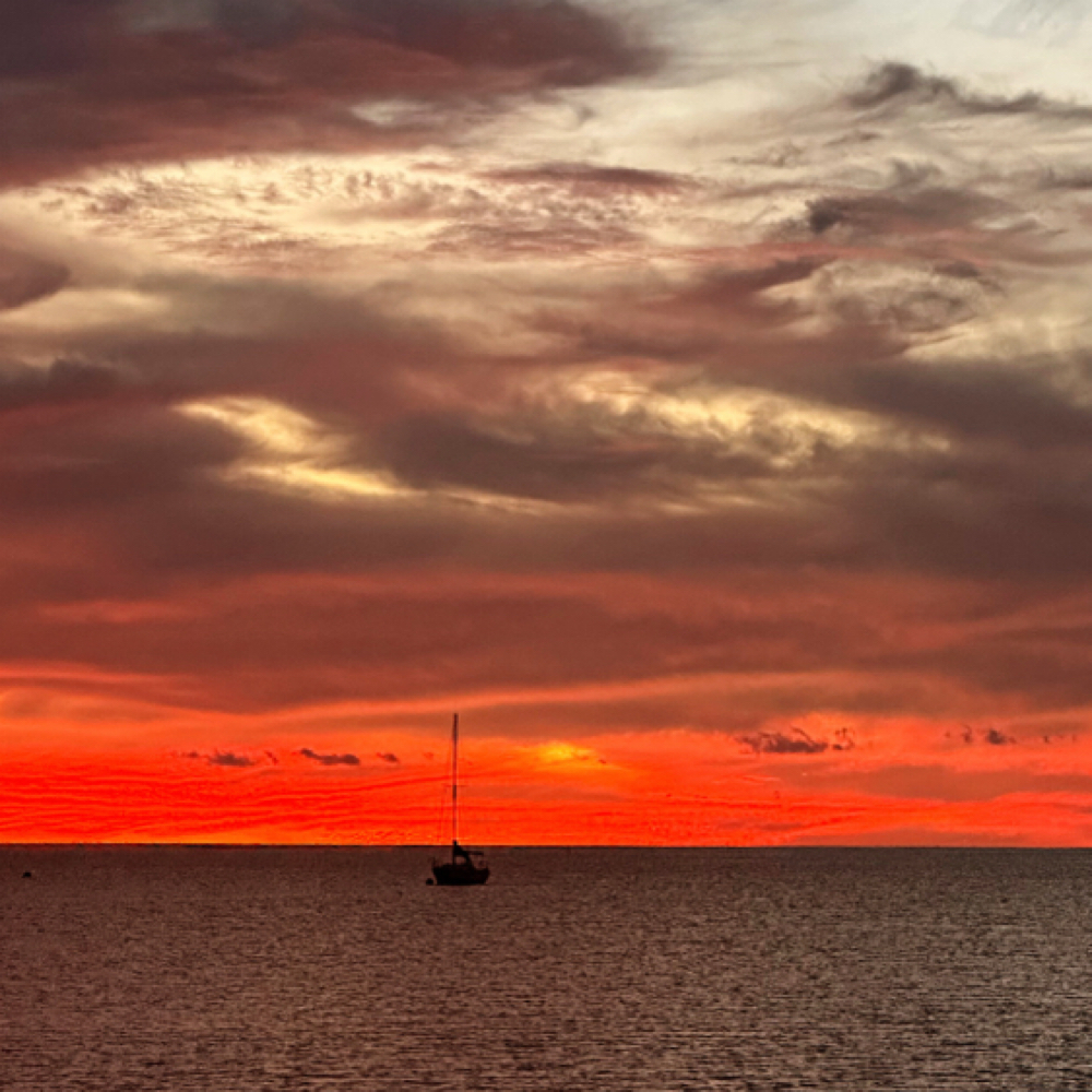 Full Time Molokai Resident Lomilomi at Holu Wellness in Kaunakakai, HI