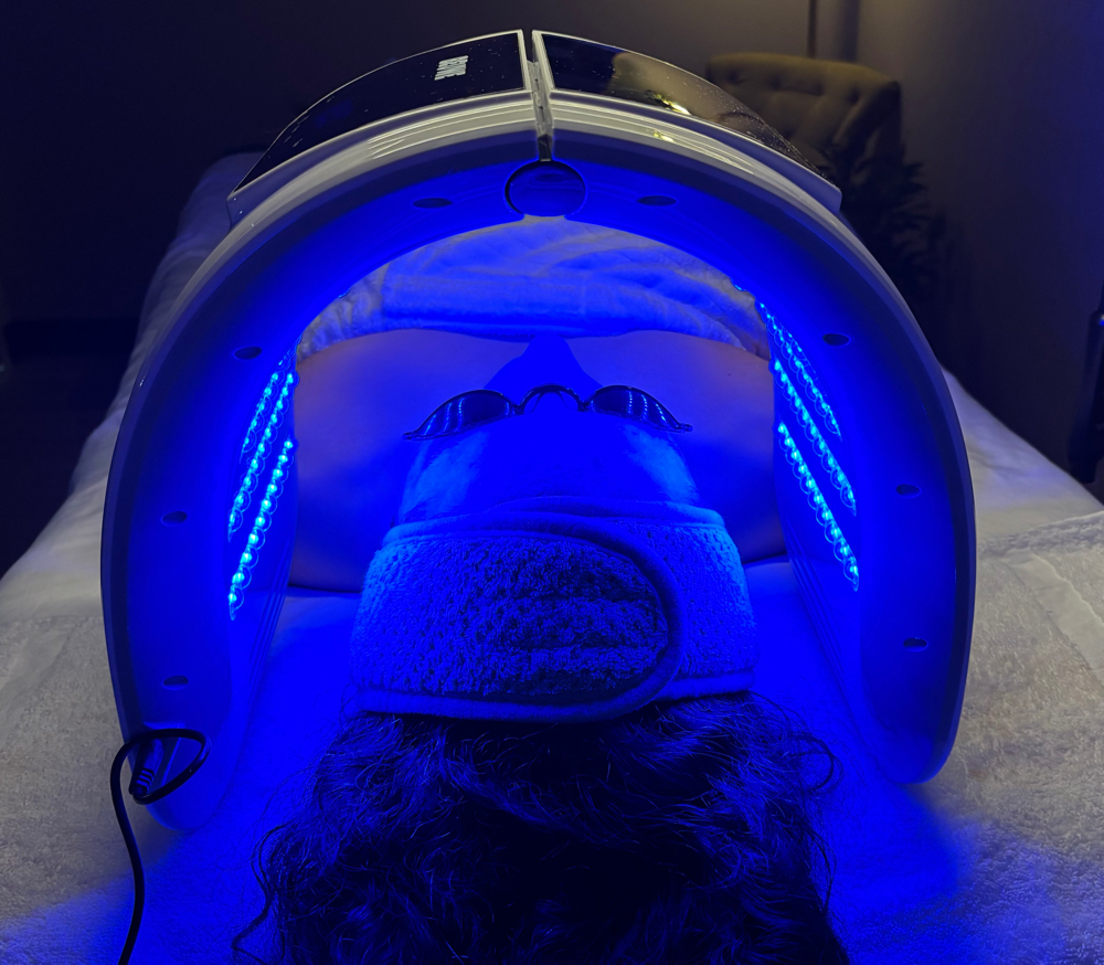 LED Treatment With Foot Massage