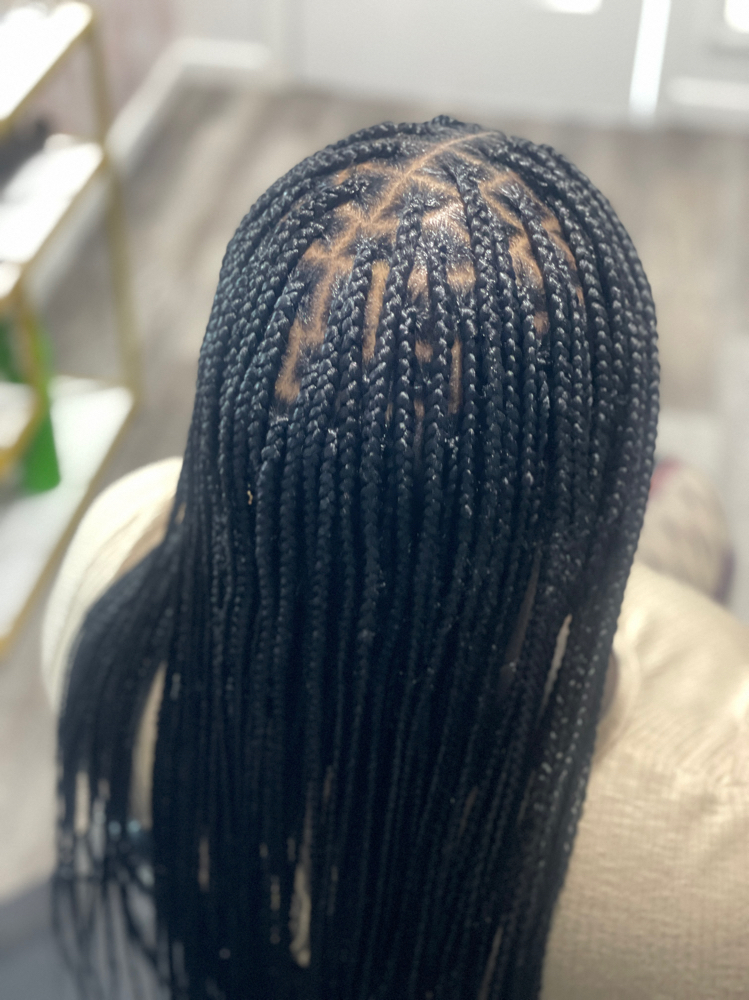 Knotless Box Braids
