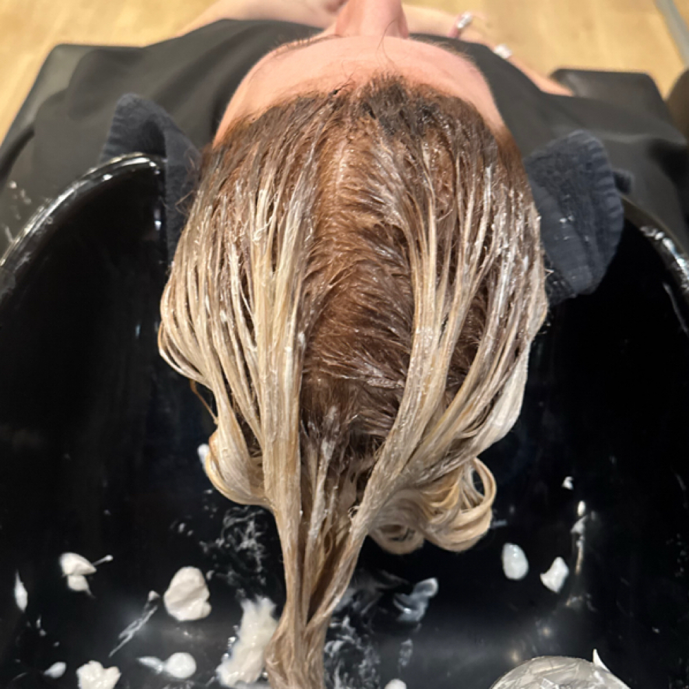 Gloss Refresh at Beauty by Cammy in Milwaukee, WI