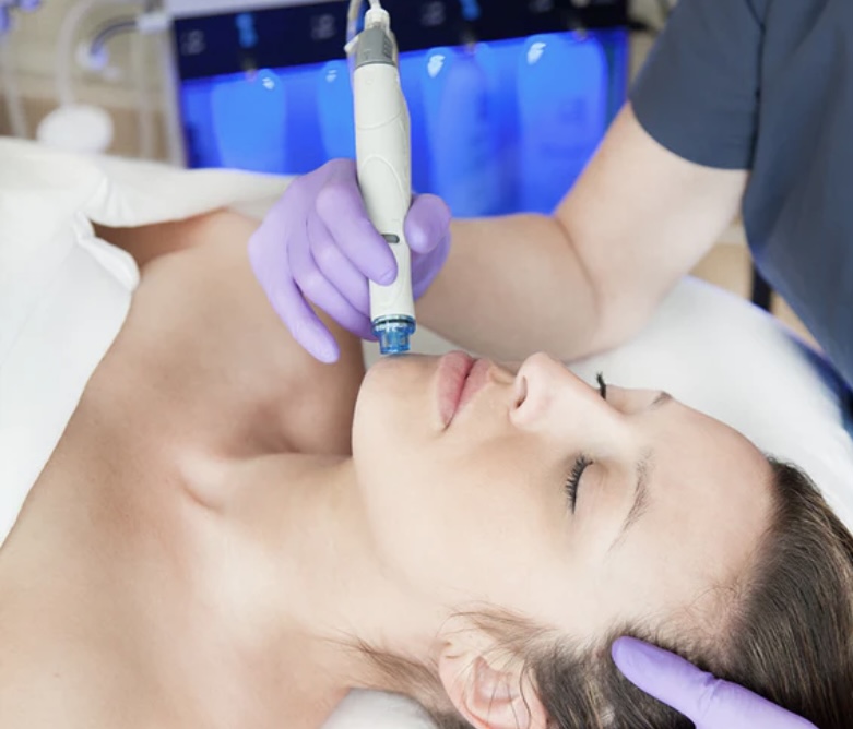 Hydrafacial Deluxe-Includes Massage