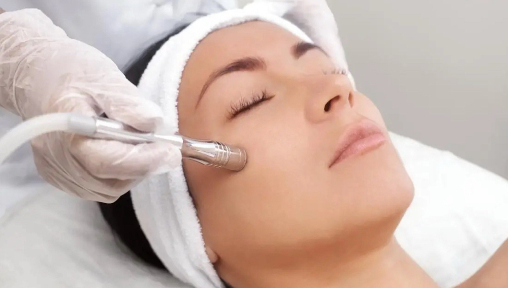 Diamond Microdermabrasion Facial