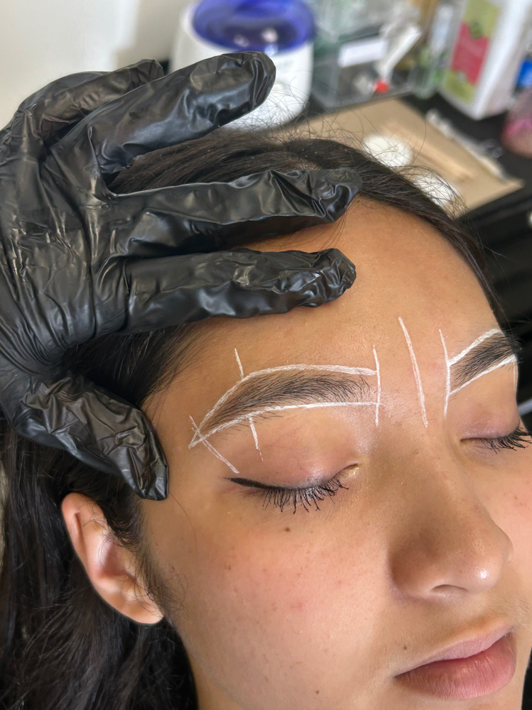 Brow Wax (SI) at Deseo Aesthetics in Wichita, KS