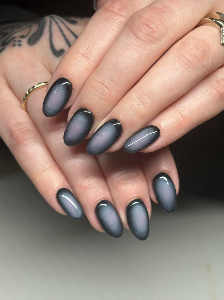 Aura Nails