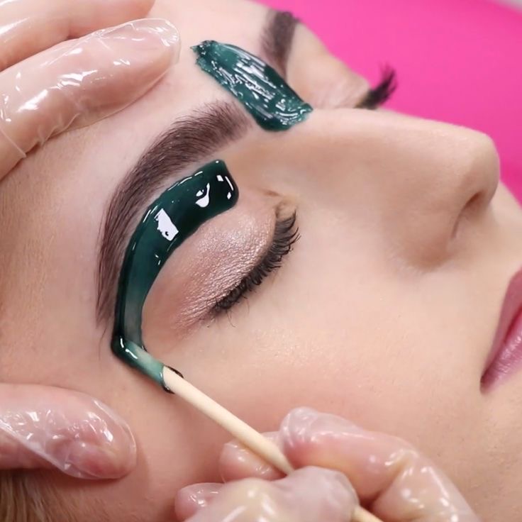 Eyebrow Wax With Eyebrow Shaping