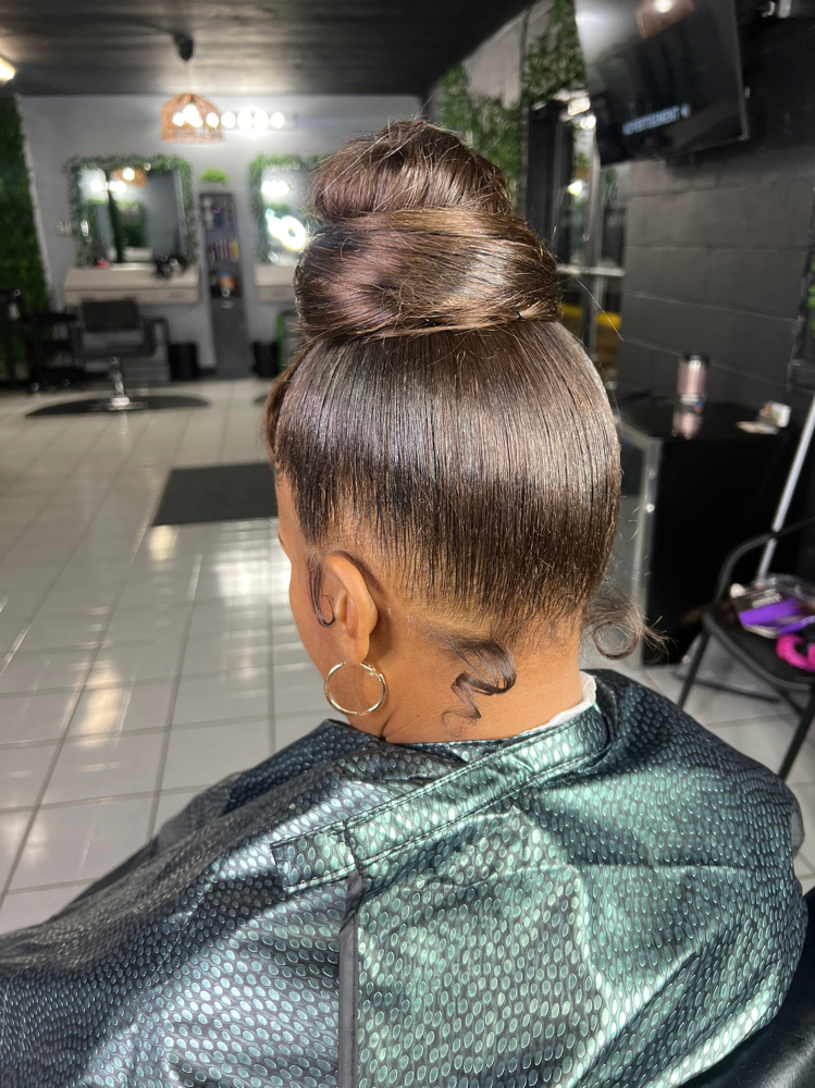 Ponytail | Bun | French Roll Updo’s