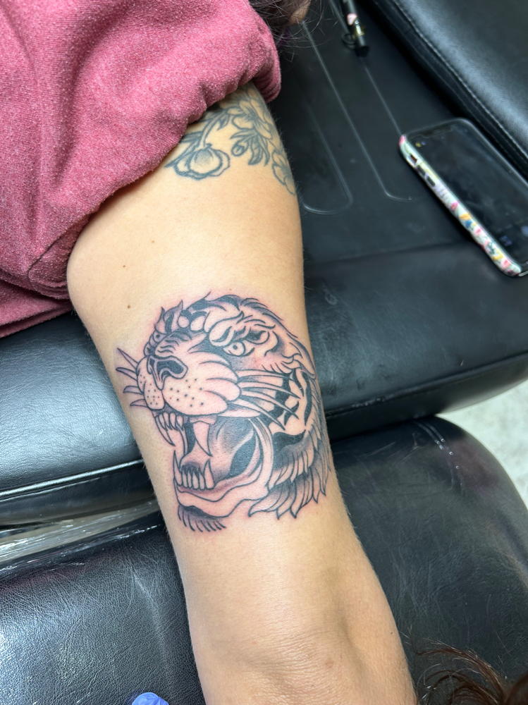 Medium tattoos