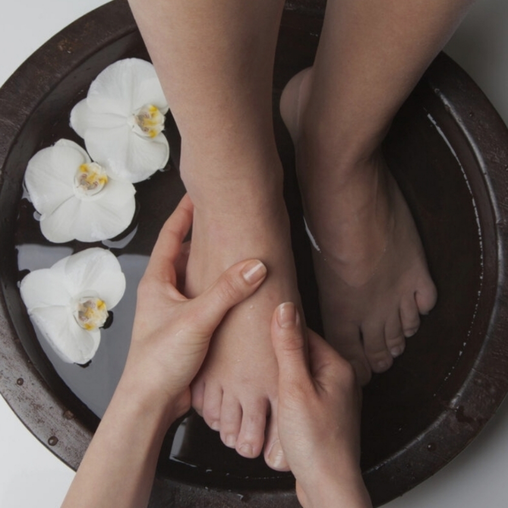 Ionic Foot Detox Session at Le Bar Beaute in Indian Trail, NC