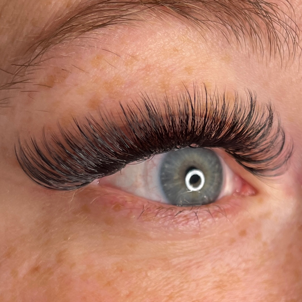 90 Minute Volume Lash Fill