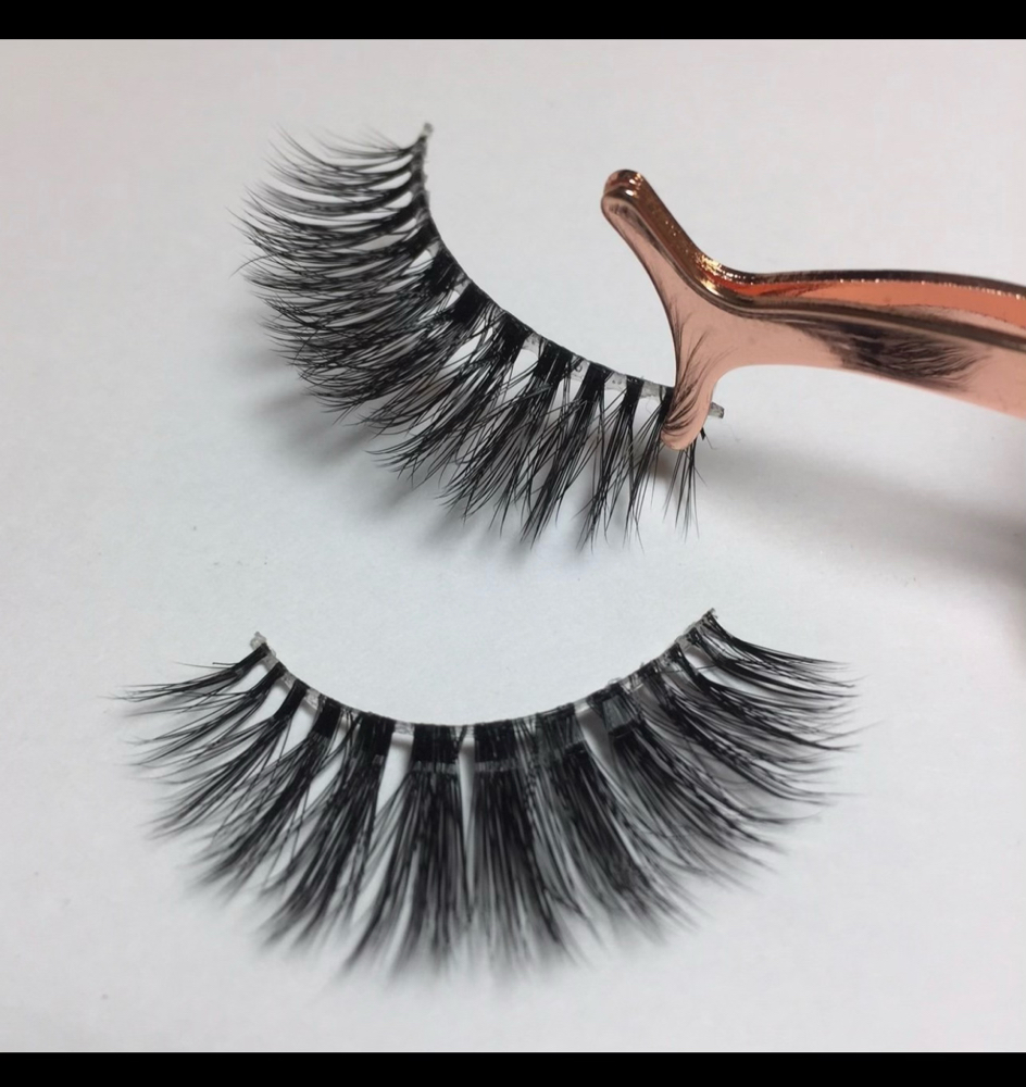 Lash Strip Application at Mo3 Beauty Studio in Vestavia Hills, AL