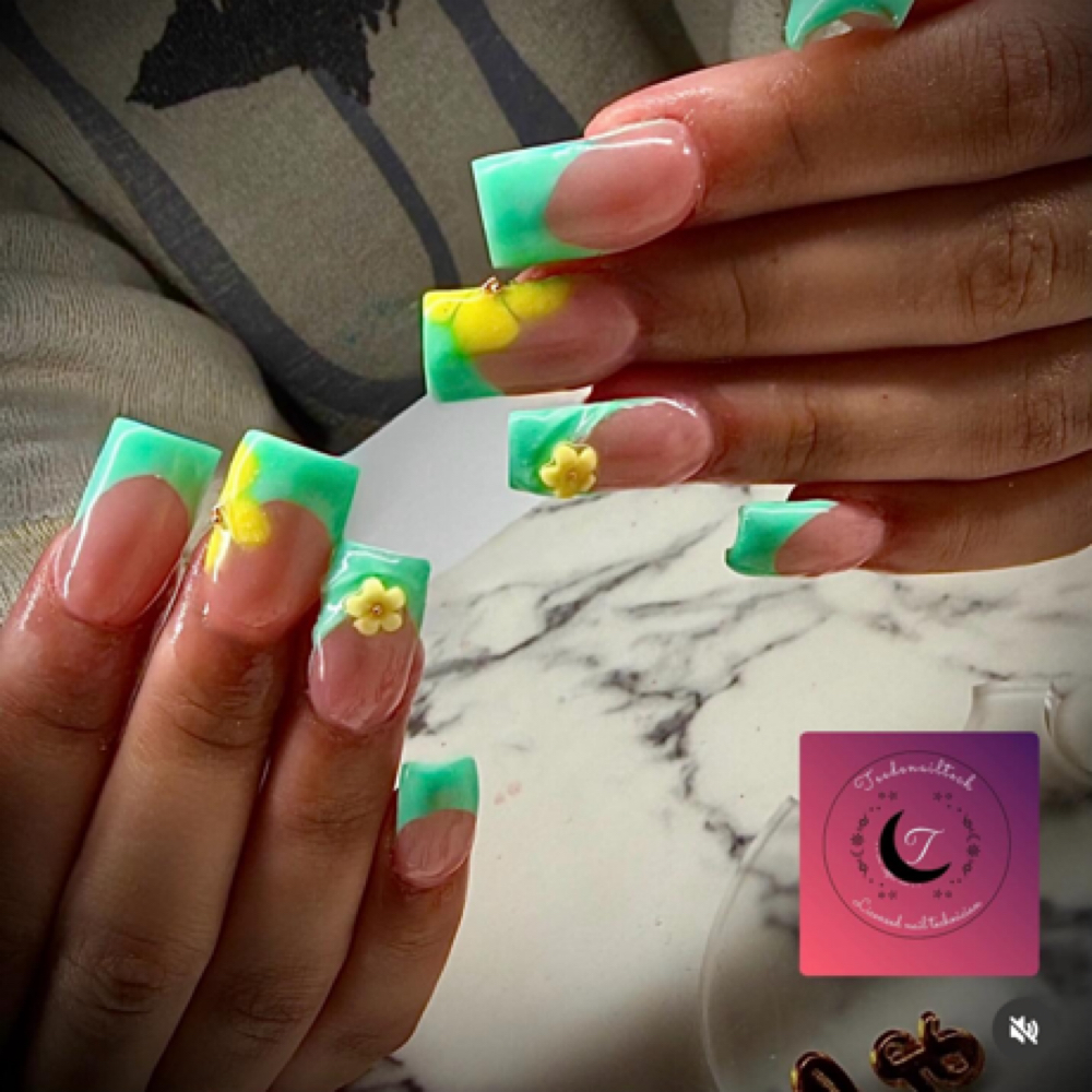 Poly Gel Full Set at TeeDeNailTech in Pensacola, FL