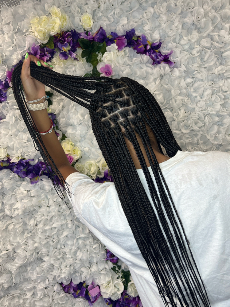 Box Braids (Medium)