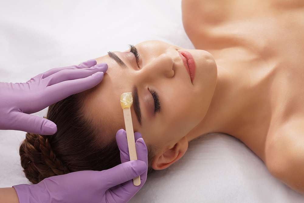 Eye brow wax