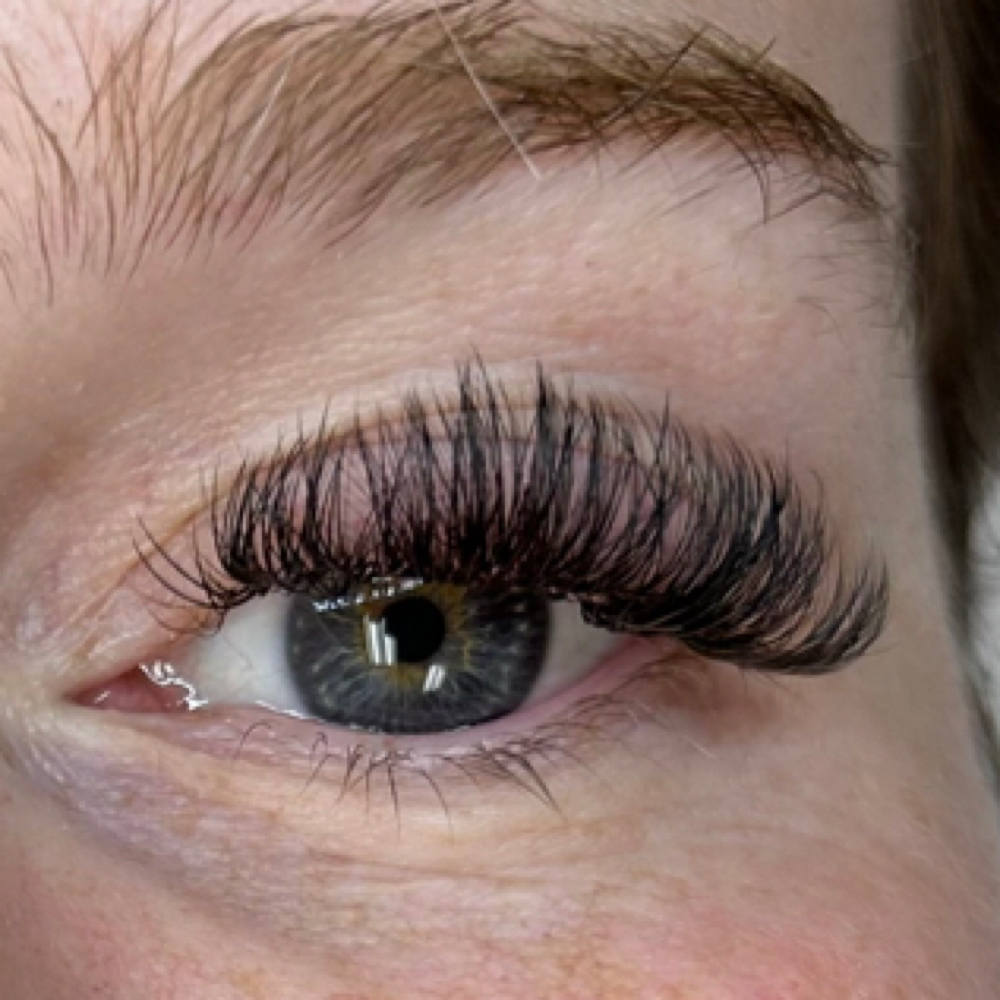Hybrid Full Set at Beautyybydani in Red Bluff, CA