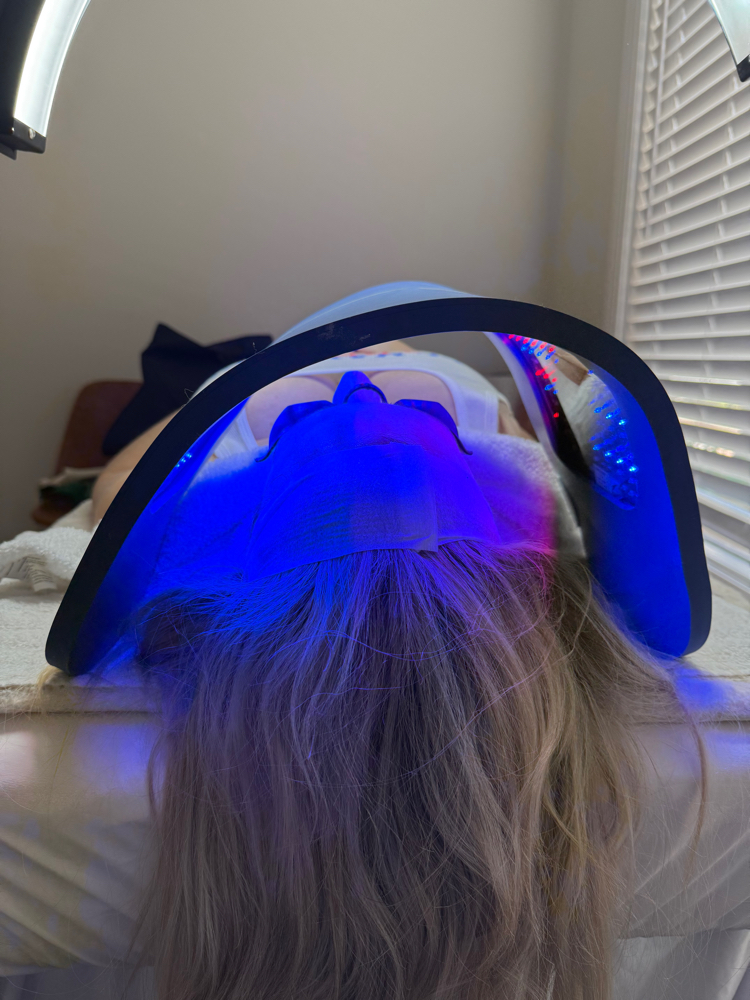 🔵 Blue LED Light Therapy