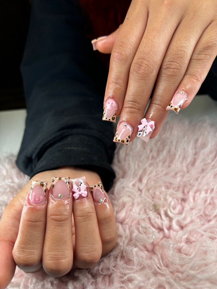 Acrylic Nails Shmedium