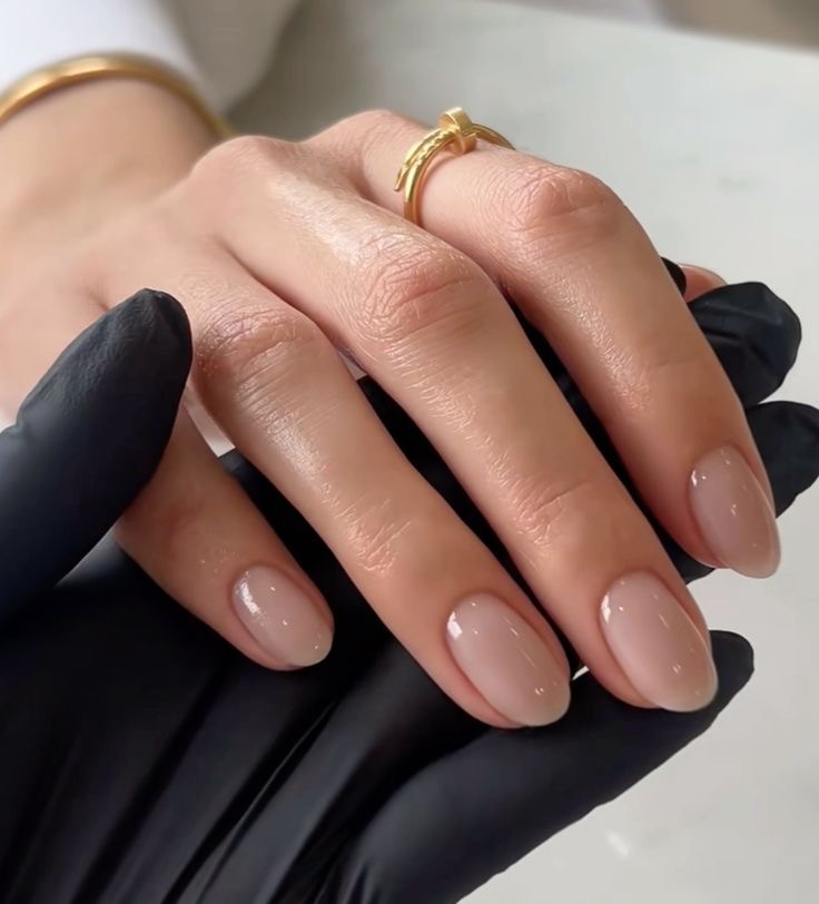 Sculpted Manicure