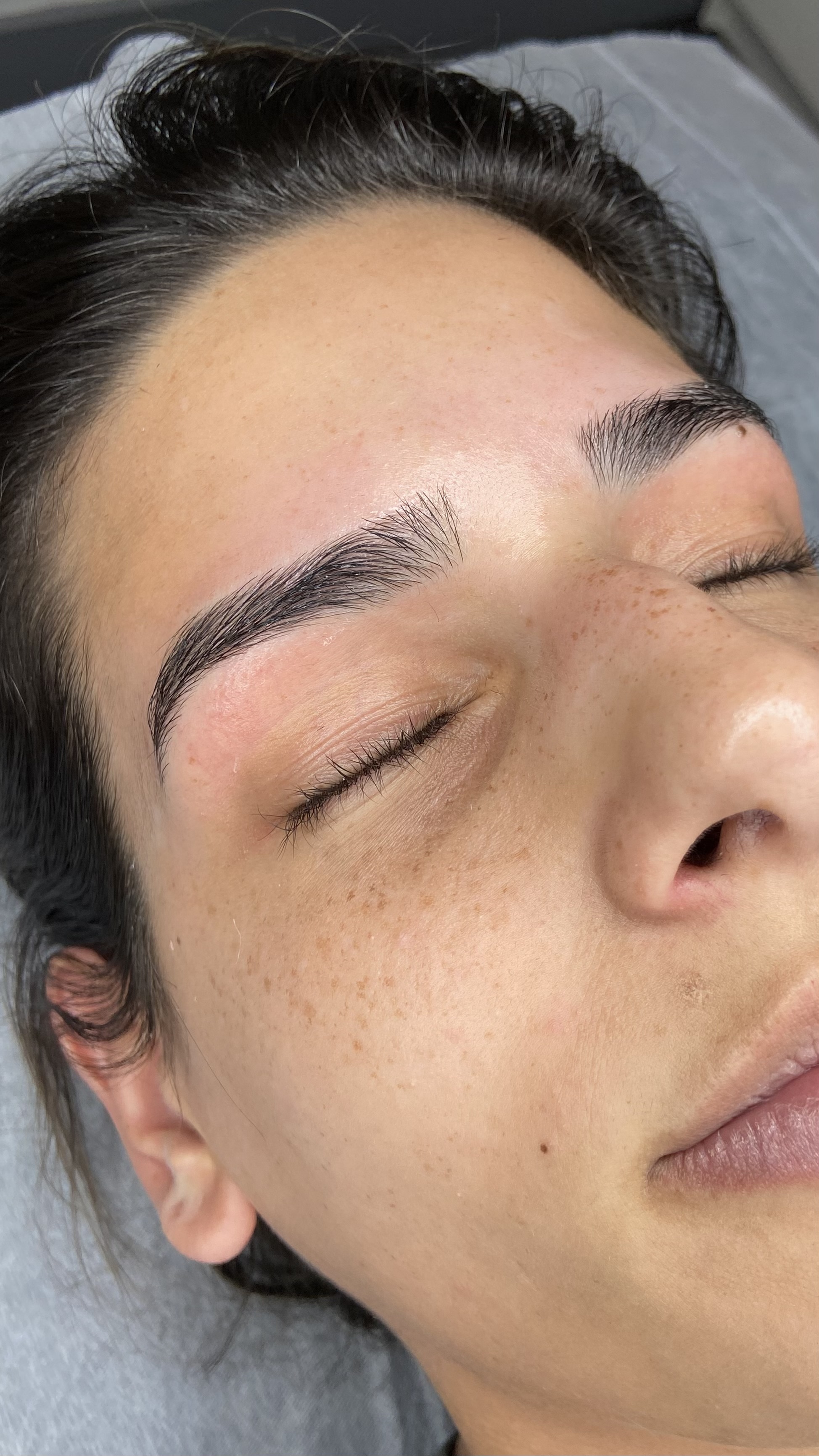 Eyebrow Tweeze