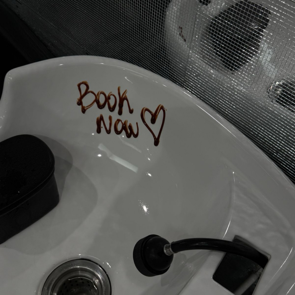 Shampoo/Style Medium Hair at Urban Edge Styles in Pecks Mill, WV