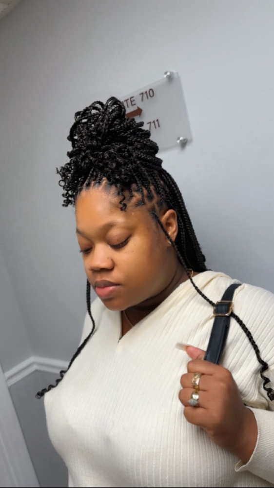Sm/md Knotless Braids