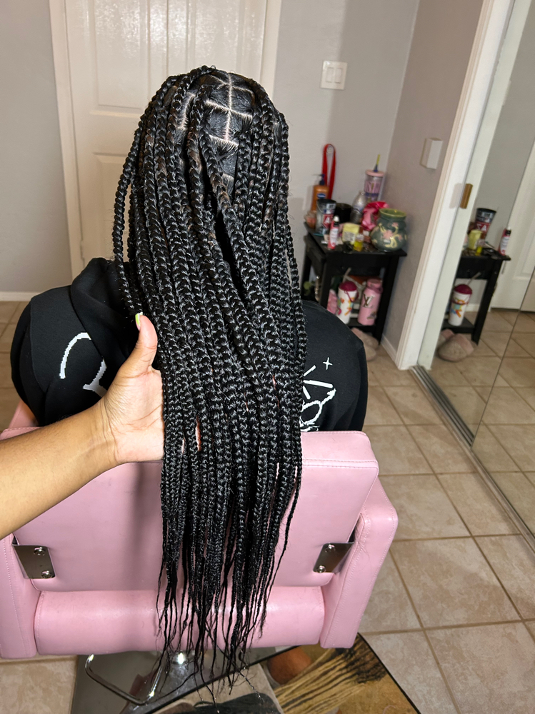 Medium Knotless at KrossedByKris in Phoenix, AZ