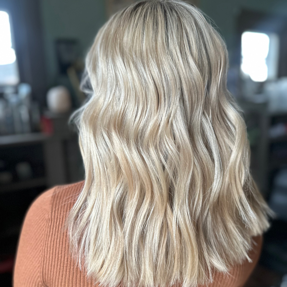 Blonde Root Touch Up