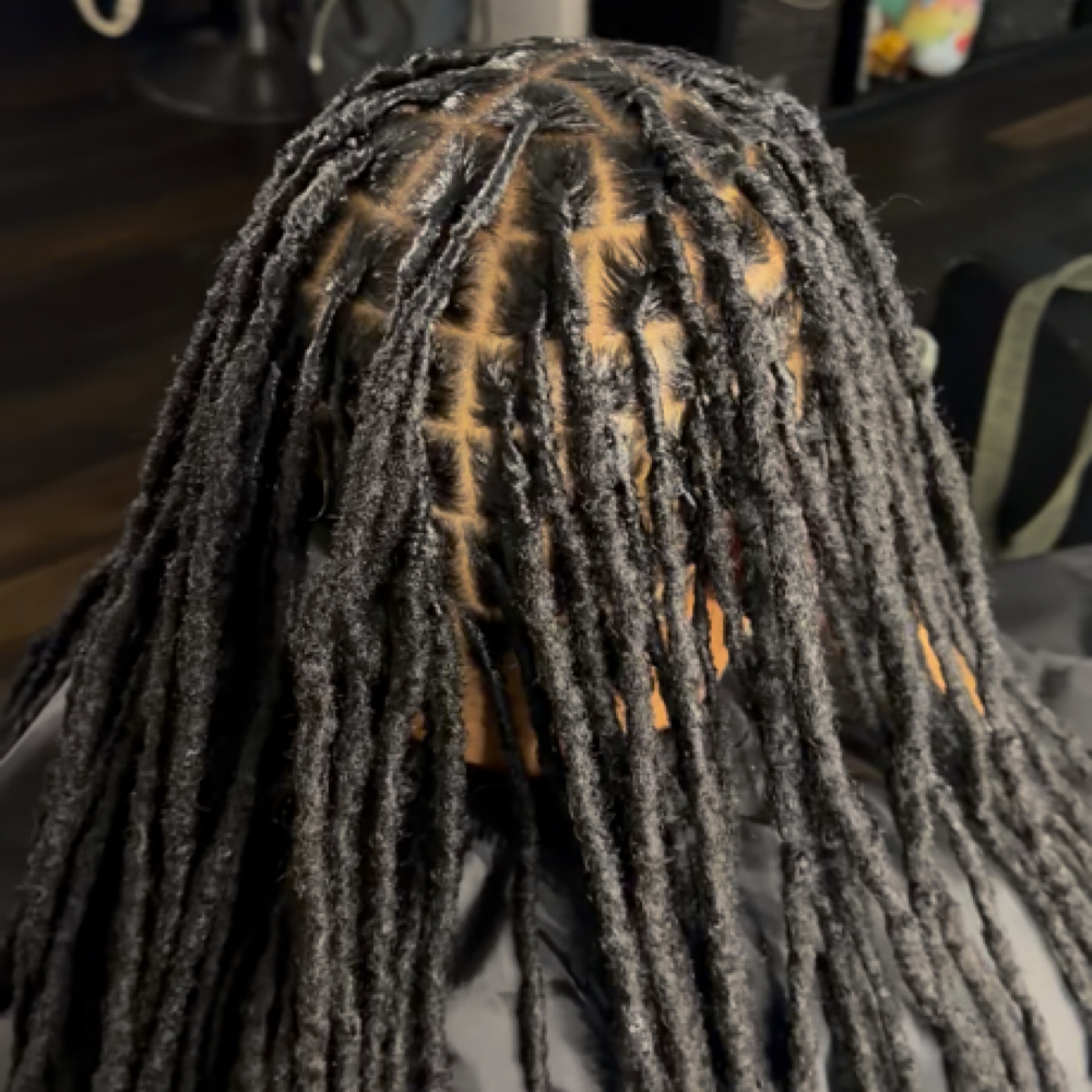 Loc Services at CaitsStyles in Inglewood, CA