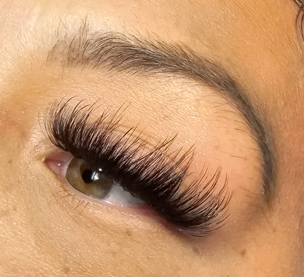 Full Set Mega Lash Extensions