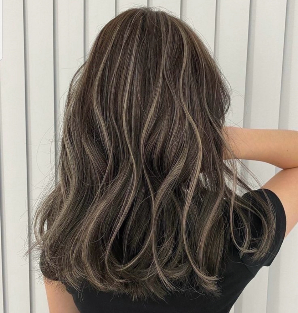 Partial Highlight W/ Toner at Hayley Styles in Covington, WA