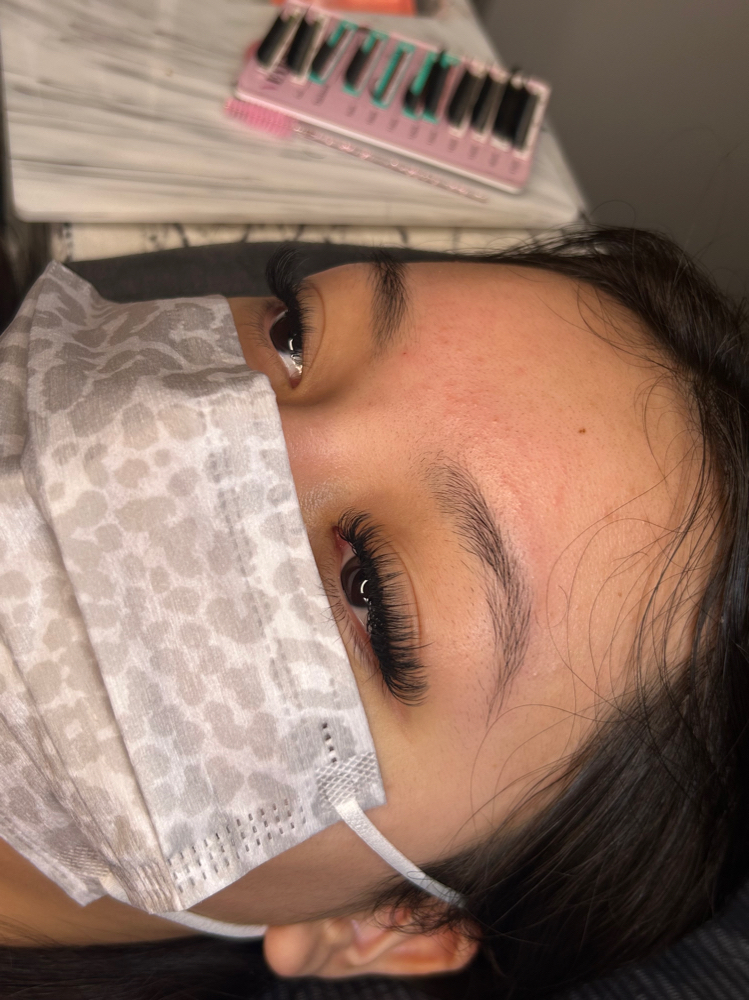 Hybrid Lash Set at The Cosmetology Bar in Maplewood, MN