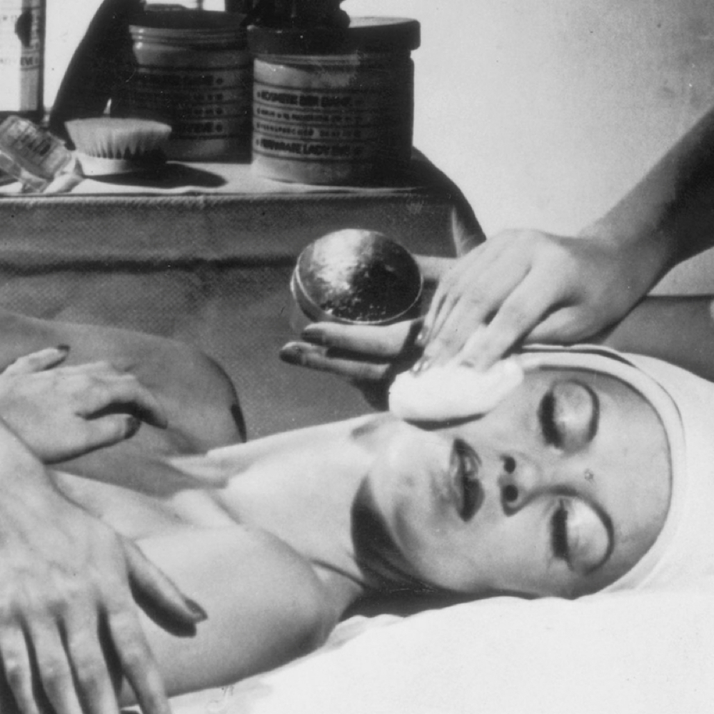 Acne Rehab Treatment {30 MIN} at Alisa Marie Brows & Spa in Royal Oak, MI