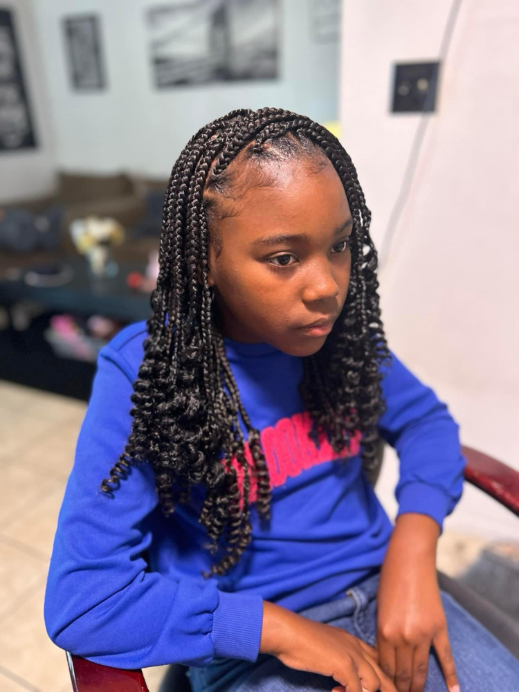 Kids Med Knotless + Curls