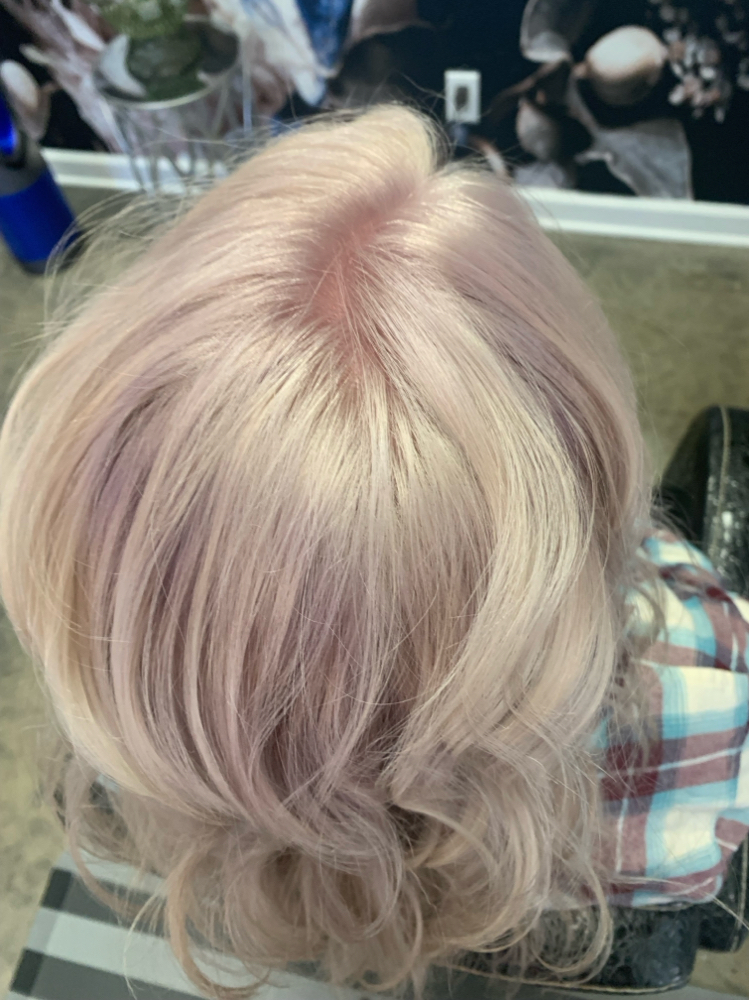 Color Correction at De Luxe Beauty Parlour in 93704