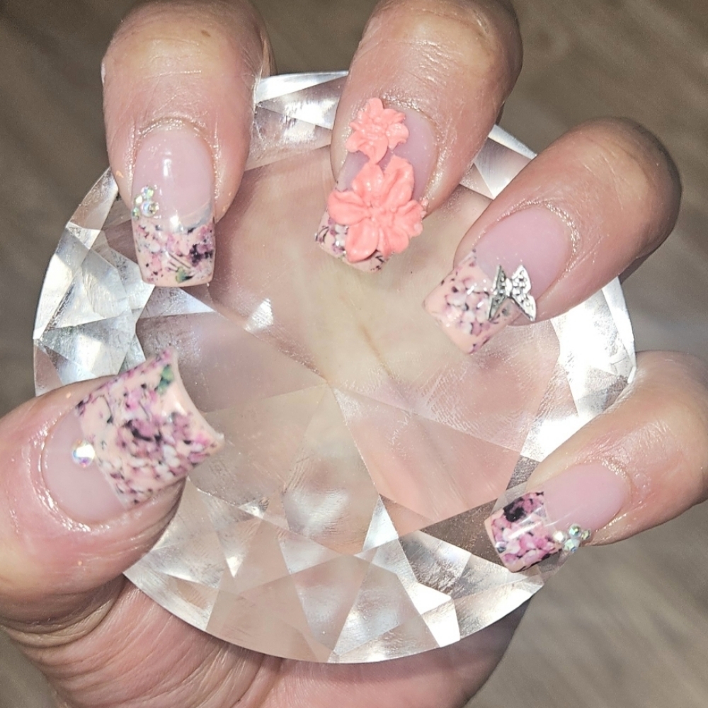 3d Foil Nails at Karen Garcia/ traviesas nails in Carson City Nevada, NV