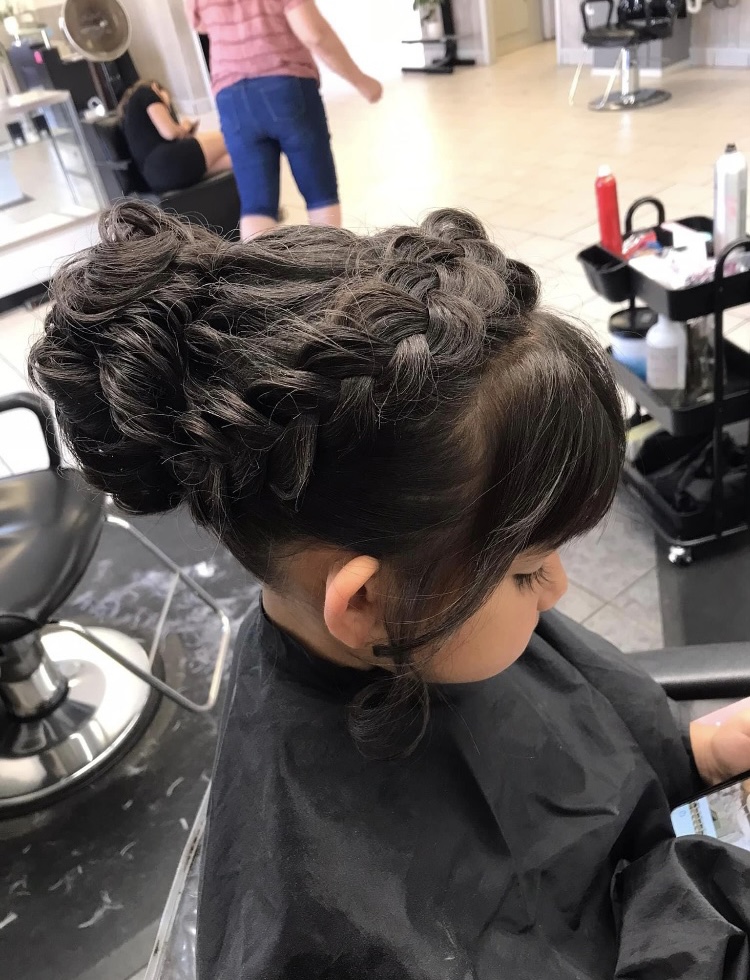 Updo(Short Hair)