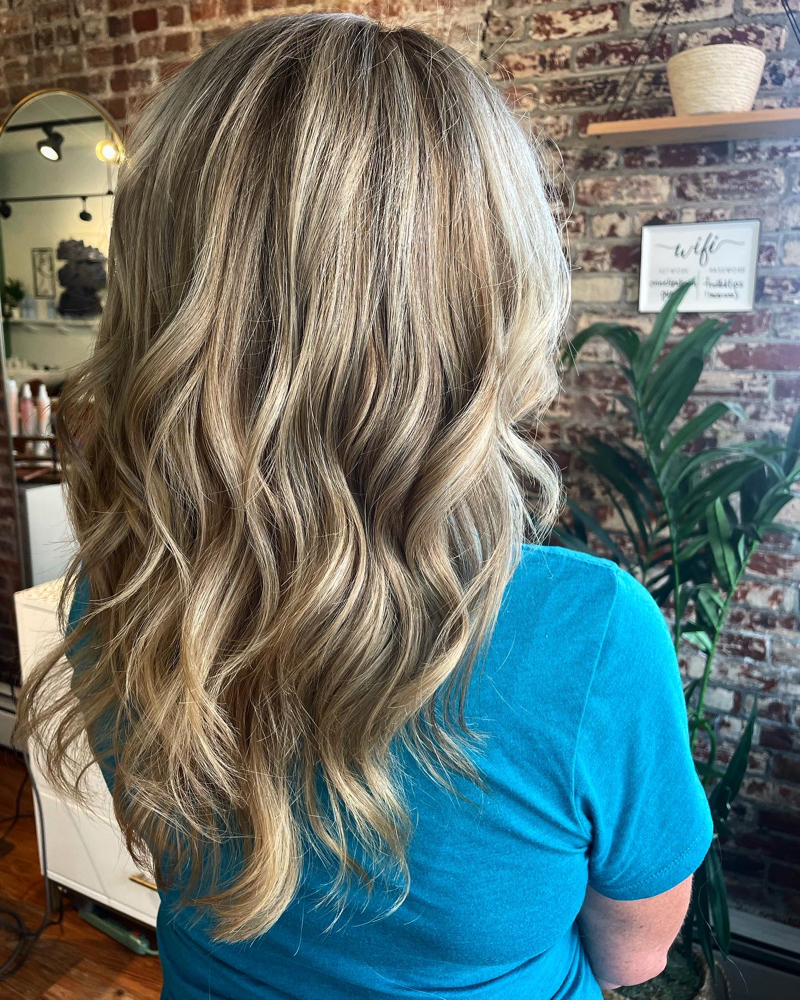 Blowout + Curls