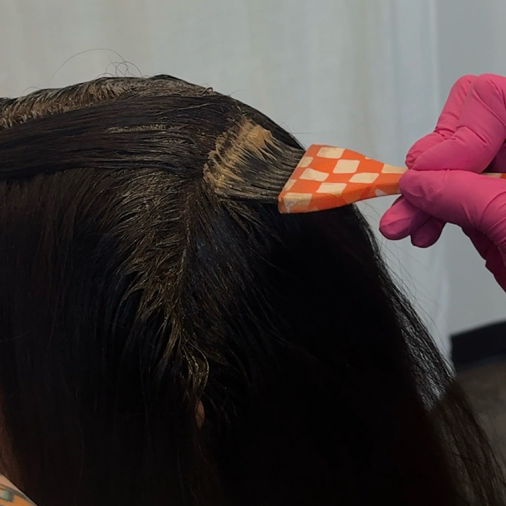 Express Color Refresh at Haus Of Hair in Puyallup, WA