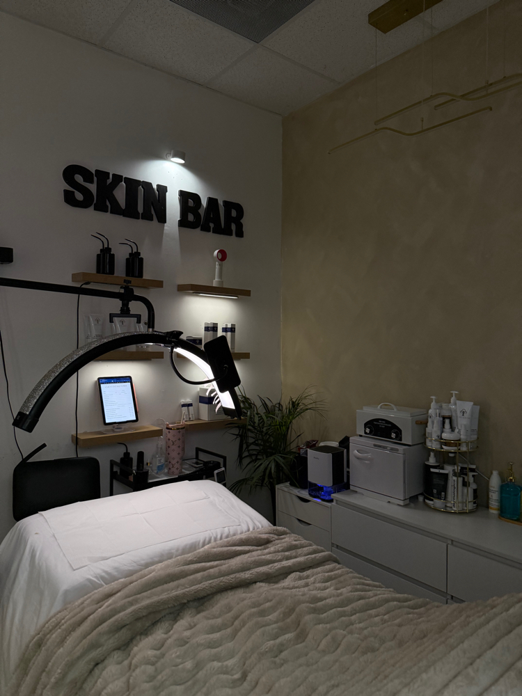 Glass Skin Hydro Facial
