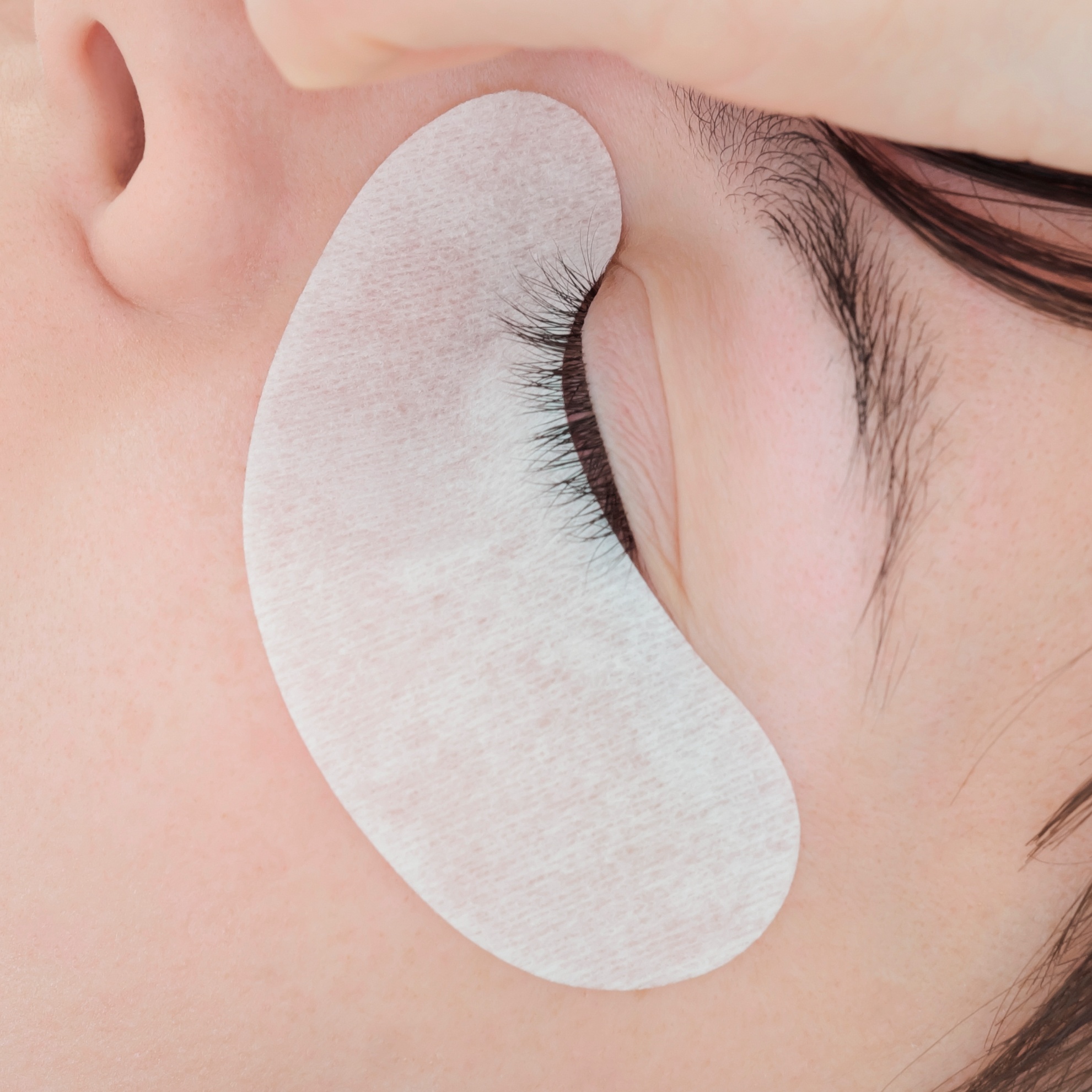 Lash Extension Removal