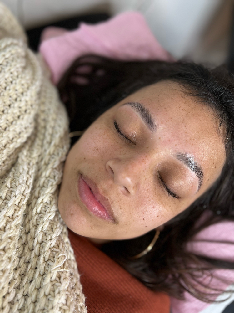 Brow Wax & Lamination